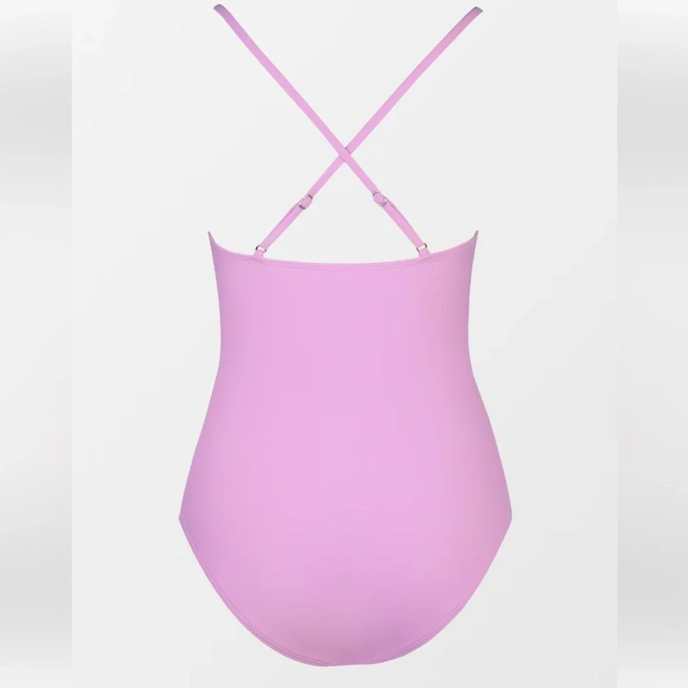 Cupshe Deep V-Neck with‎ Twist Front, Adjustable Straps, One Piece Swimsuit